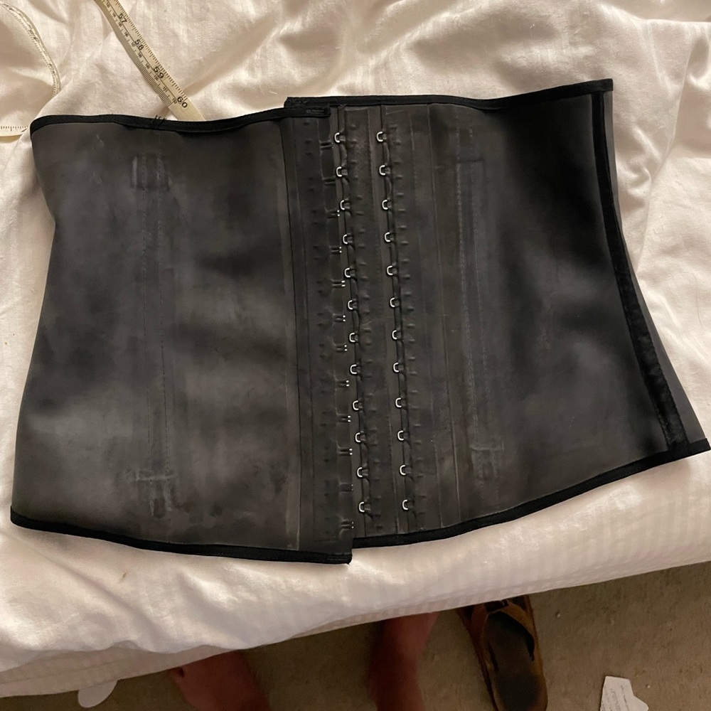 Ann Michell Black Waist Cincher